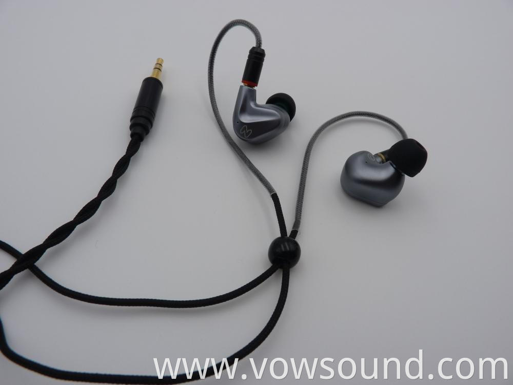 High Fidelity Stereo Earphones